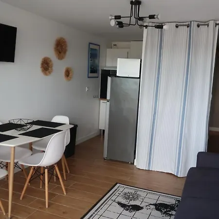 Vue Port Et Mer, Wi-fi Gratuit, Parking Box Fermes Avec Velos Inclus Apartmán