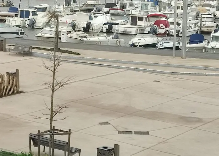 Vue Port Et Mer, Wi-fi Gratuit, Parking Box Fermes Avec Velos Inclus Apartmán Valras-Plage